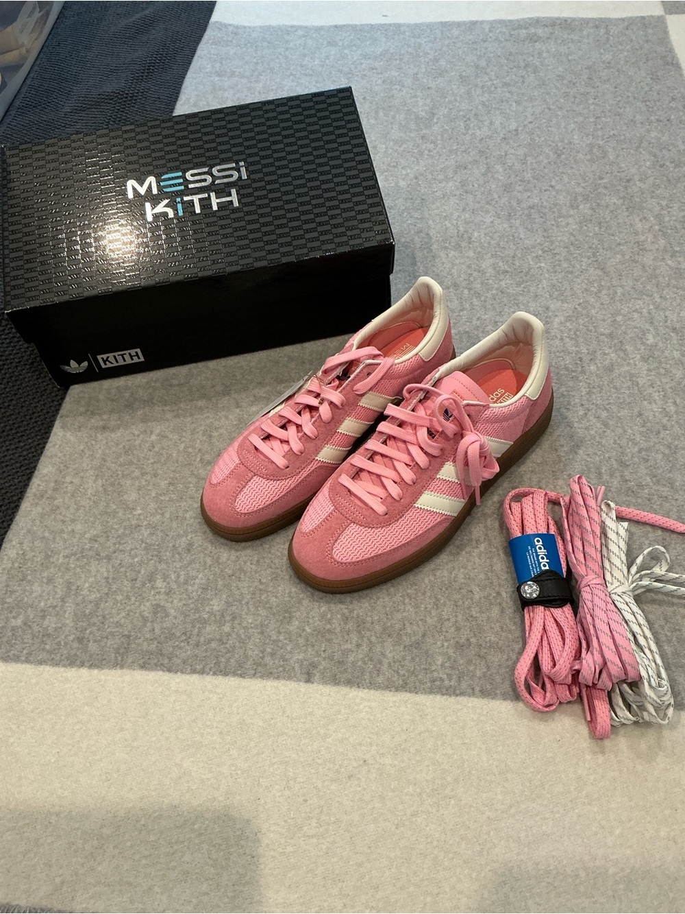 adidas X  messi x kith Pink Low-Top Sneakers with Cream Stripes - Picture 2 of 8